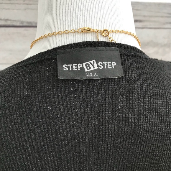 Tank top w matching cover up Tie in front on cover - Picture 5 of 7